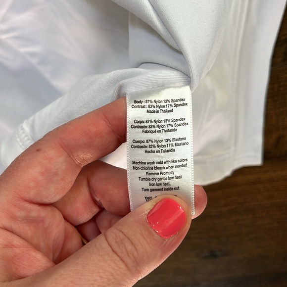 ALO yoga zip jacket with mesh detail. - Picture 4 of 7